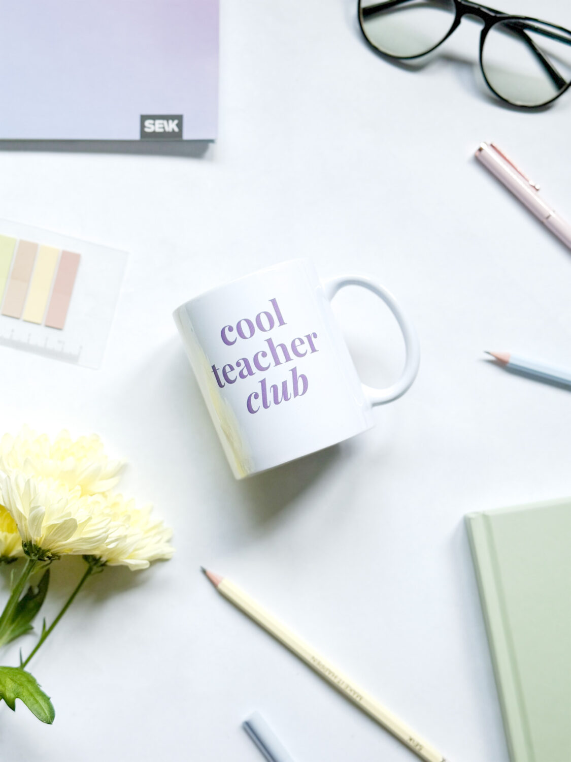 šalica z dizajnom - Cool teacher club - slika 9