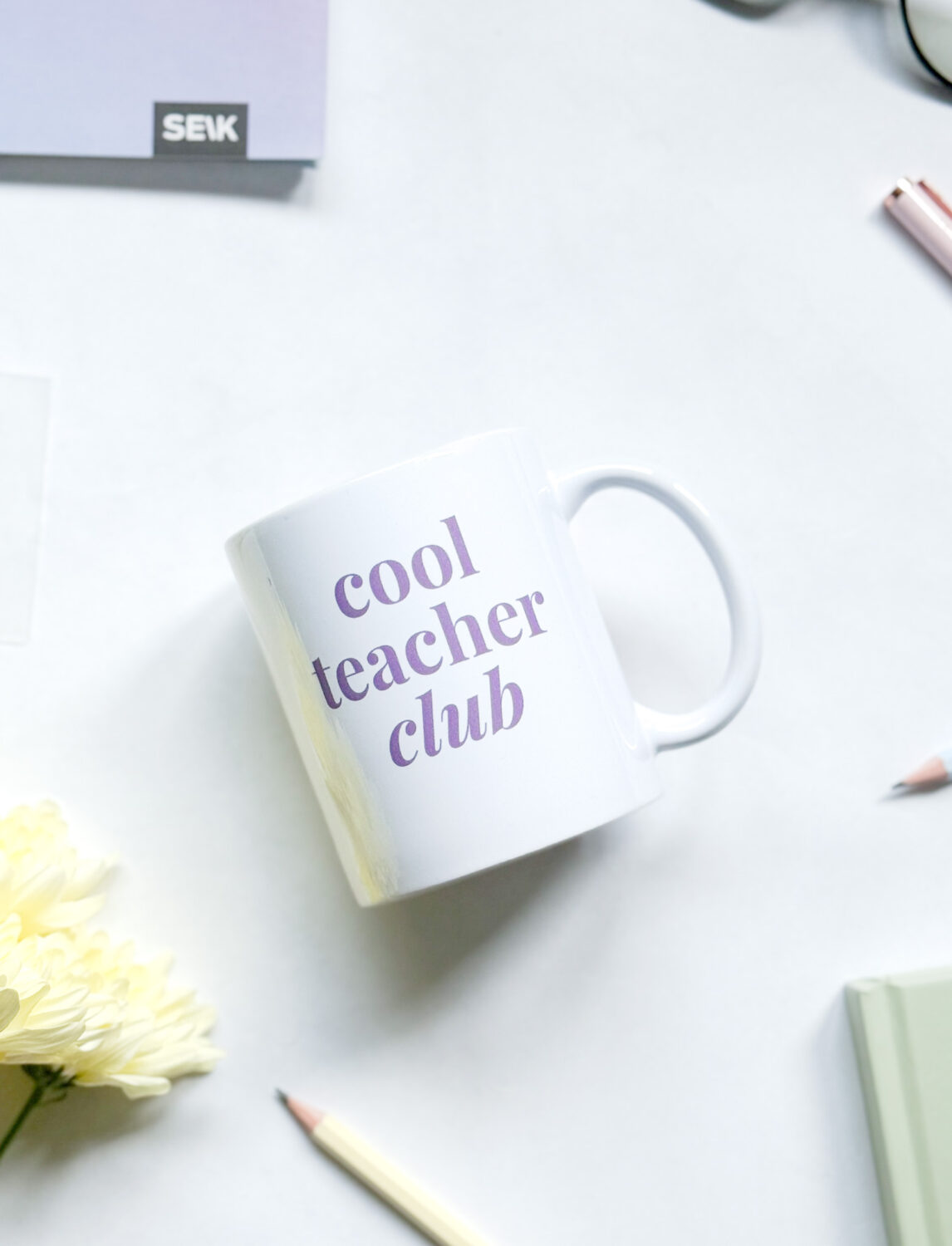 šalica z dizajnom - Cool teacher club - slika 4