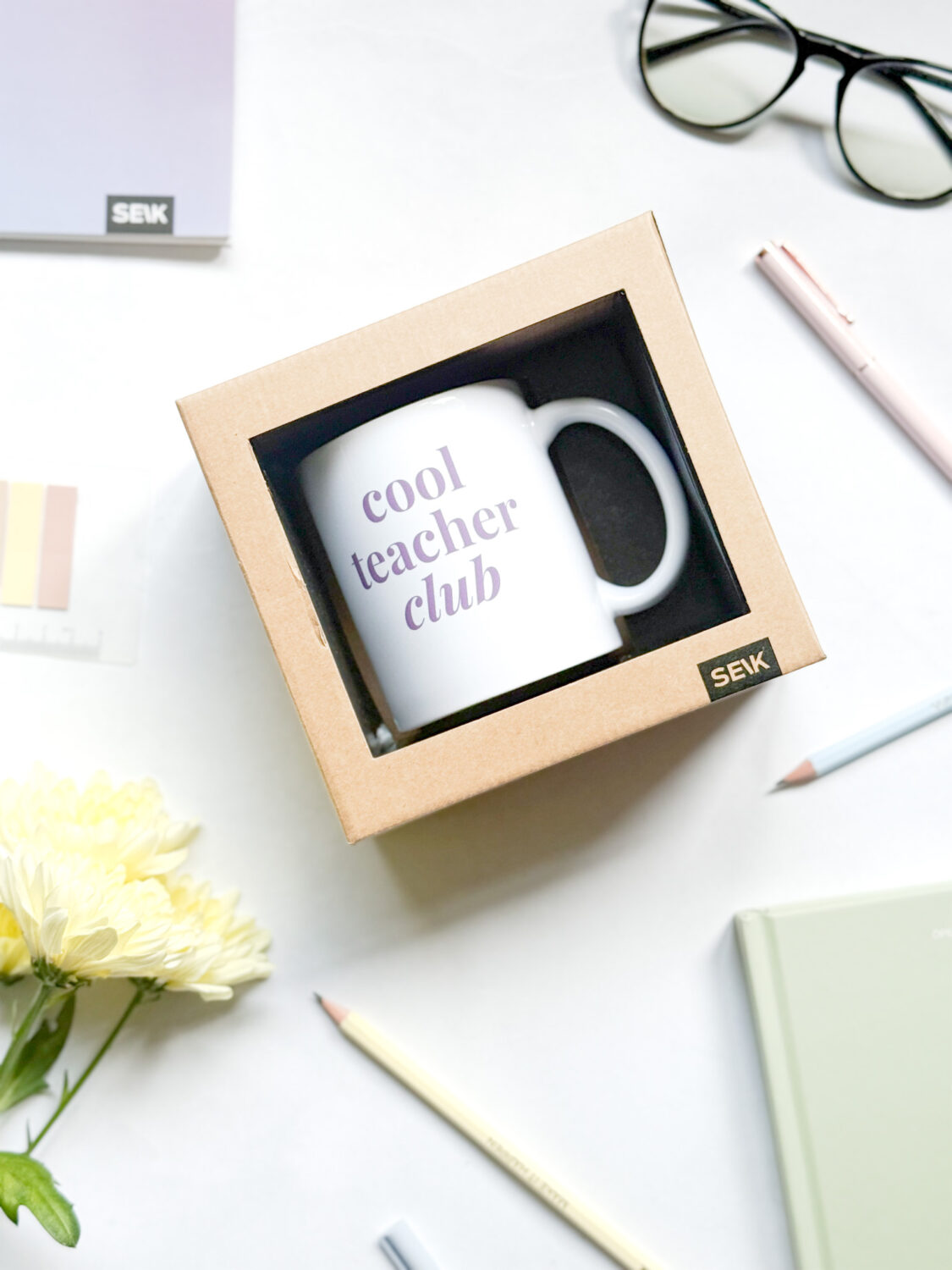 šalica z dizajnom - Cool teacher club - slika 3