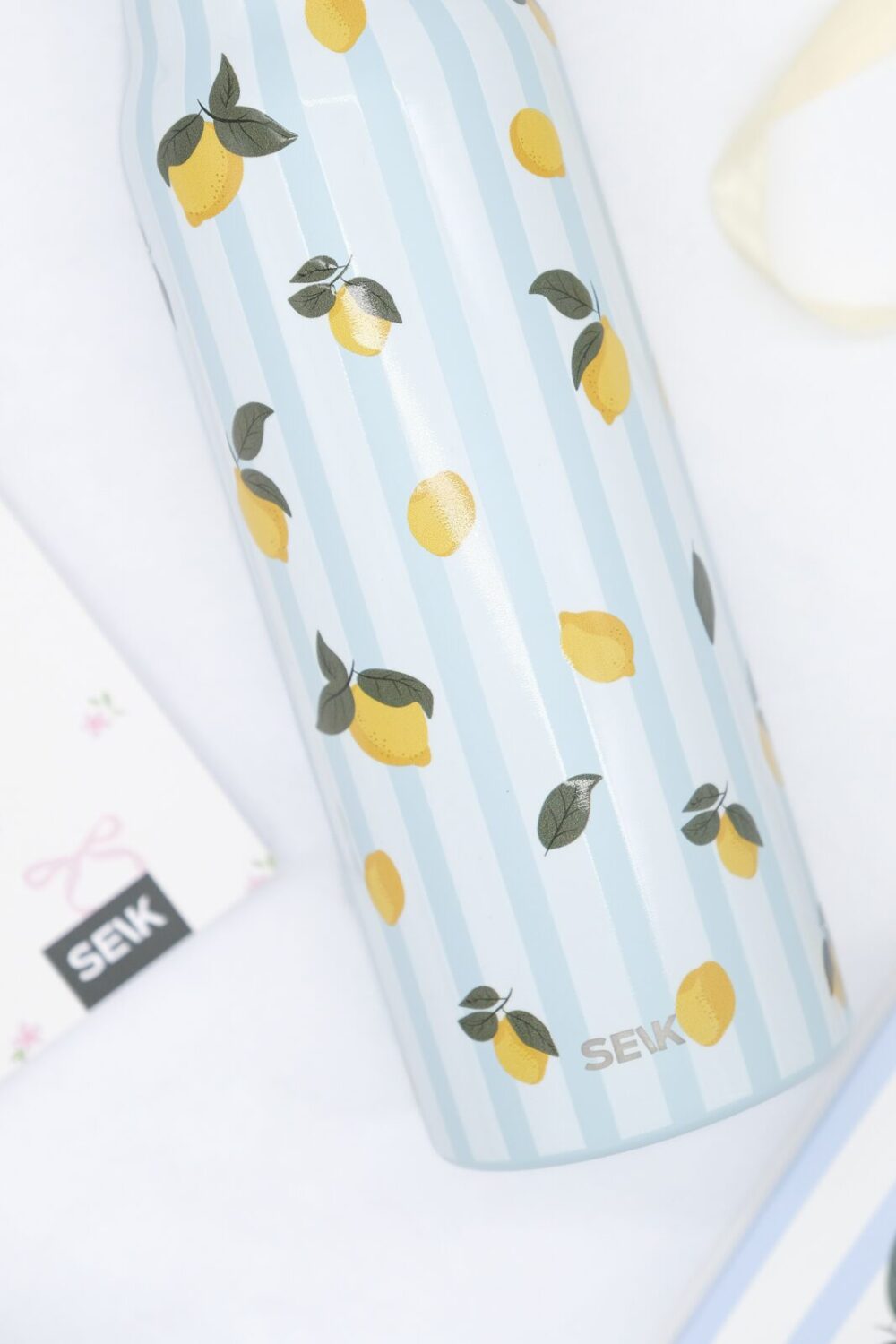 Termo steklenička za vodo 2-v-1 z magnetnim držalom za telefon – Limone (700ml) - slika 6